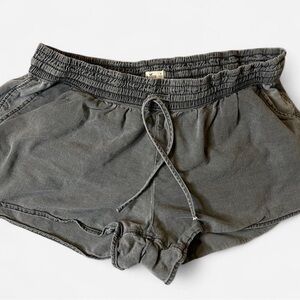 Hollister Shorts Women Size Medium Gray Y2K Casual Micro Shorts Relaxed